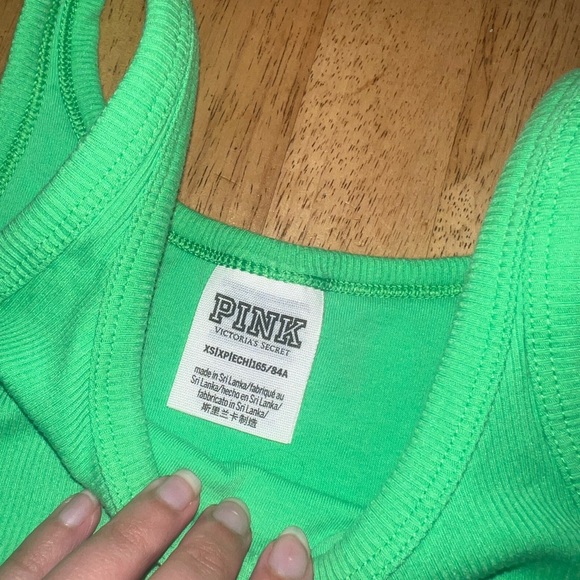 Cropped Ribbed Tank Top - Picture 2 of 4